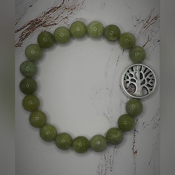 Tree of Life floating charm Green jade stretch bracelet - Picture 2 of 3